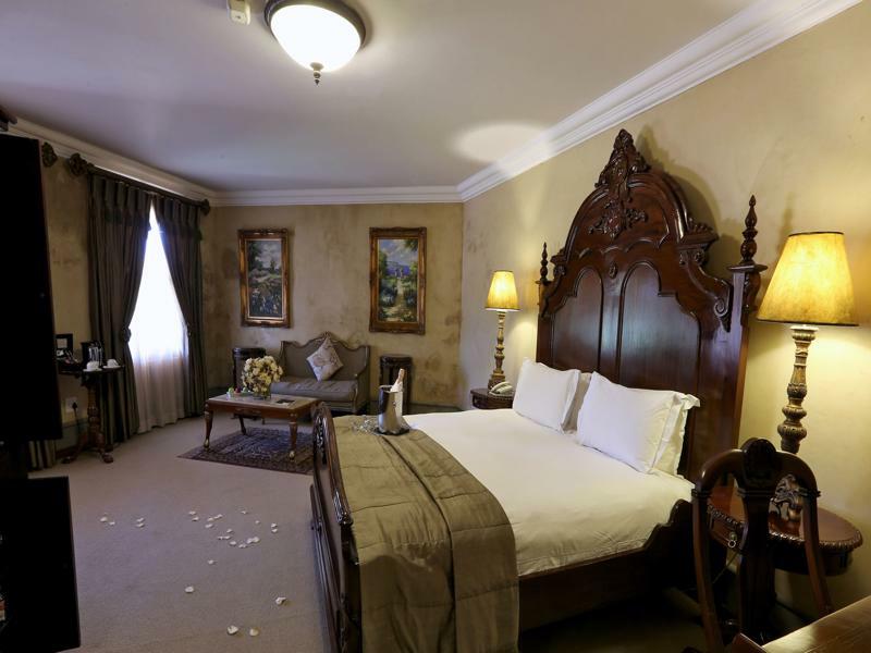 Castello Di Monte Hotel Pretoria Exterior photo